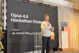 Kỷ nguyên "Vibe Code": Khi luật sư, bác sĩ và nhạc sĩ viết lại luật chơi của ngành phần mềm