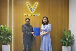 VinFast xây dựng hạ tầng sạc di động và cứu hộ xe điện ở UAE