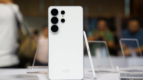 Trên tay Samsung Galaxy S26 Ultra: “chia tay” gần như hoàn toàn di sản dòng Note, mở ra chương mới cho dòng Galaxy S Series