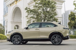 Honda HR-V e:HEV RS bất ngờ giảm giá mạnh ở Việt Nam