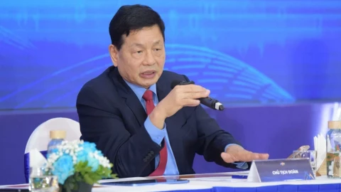 Nhà đầu tư nước ngoài 'thờ ơ' với FPT