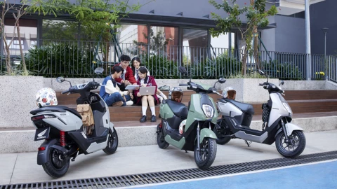 Honda Việt Nam “tặng nóng” 5 triệu đồng cho người mua xe máy điện Honda ICON e: