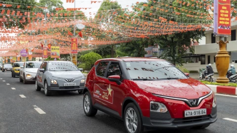 3 con số giải mã sức hút VinFast VF 5: lăn bánh 500 triệu đồng, lãi cố định 7%, 3 năm sạc miễn phí