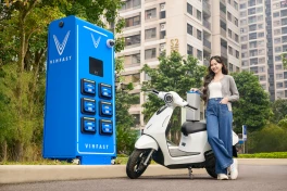 VinFast chính thức nhận đặt cọc 2 xe máy điện đổi pin Feliz II và Viper