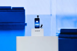 MWC 2026: HONOR công bố Robot Phone độc lạ cùng smartphone gập siêu mỏng Magic V6 đạt hẳn chuẩn IP69, pin lên tới 6.660mAh