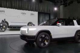 Rivian R2 cạnh tranh trực tiếp Tesla Model Y với pin dung lượng cao