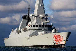Căn cứ Anh bị tấn công bằng drone: HMS Dragon lập tức lên đường