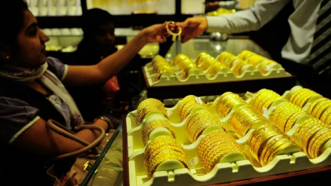 Tỷ phú ngồi trên 16.000 kg vàng “chắc nịch” rằng giá sẽ tiếp tục tăng