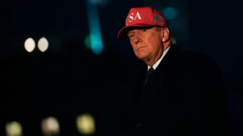 Giữa lúc căng thẳng với Iran, ông Trump mở thêm chiến dịch quân sự ở một quốc gia khác