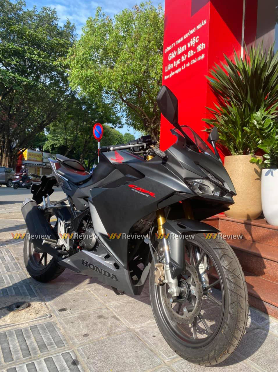 Cận cảnh Honda CBR150R 2021 tại Hà Nội