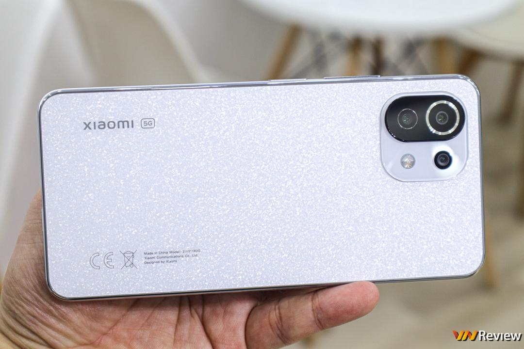Trên tay Xiaomi 11 Lite 5G NE Swarovski: nỗ lực kết hợp công nghệ và thời trang