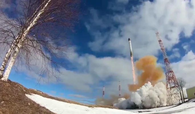 Tên lửa Sarmat của Nga có gì đặc biệt mà tuyên bố vượt mặt "đồ chơi" của Mỹ?