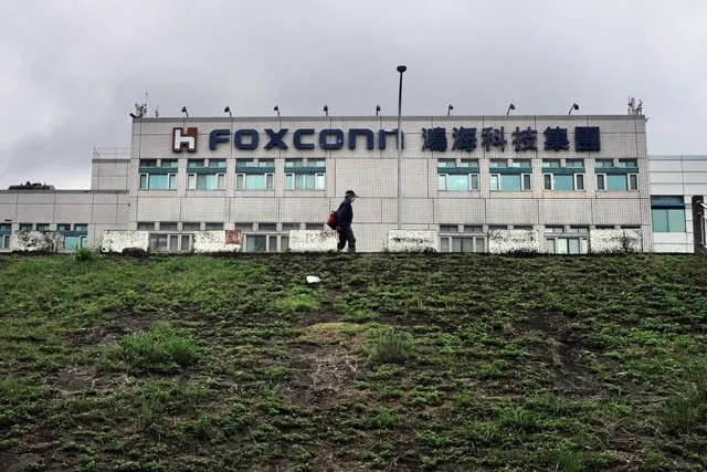 Apple làm nóng cuộc chiến lao động ở Việt Nam, Foxconn tố các đối thủ lôi kéo nhân viên của mình