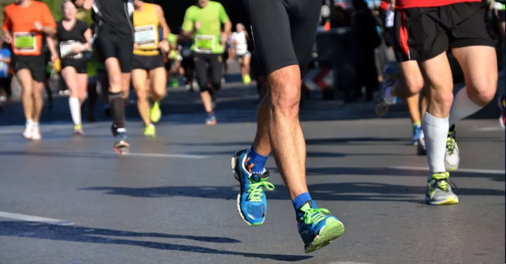 thumbnail - Hội chứng bàn chân vịt người chạy bộ cần cẩn trọng