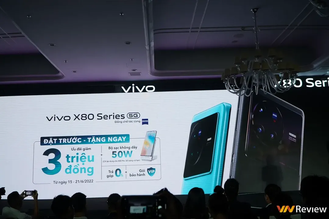 vivo X80 và X80 Pro ra mắt tại Việt Nam: camera hợp tác với ZEISS, nhiều nâng cấp cả về quay lẫn chụp