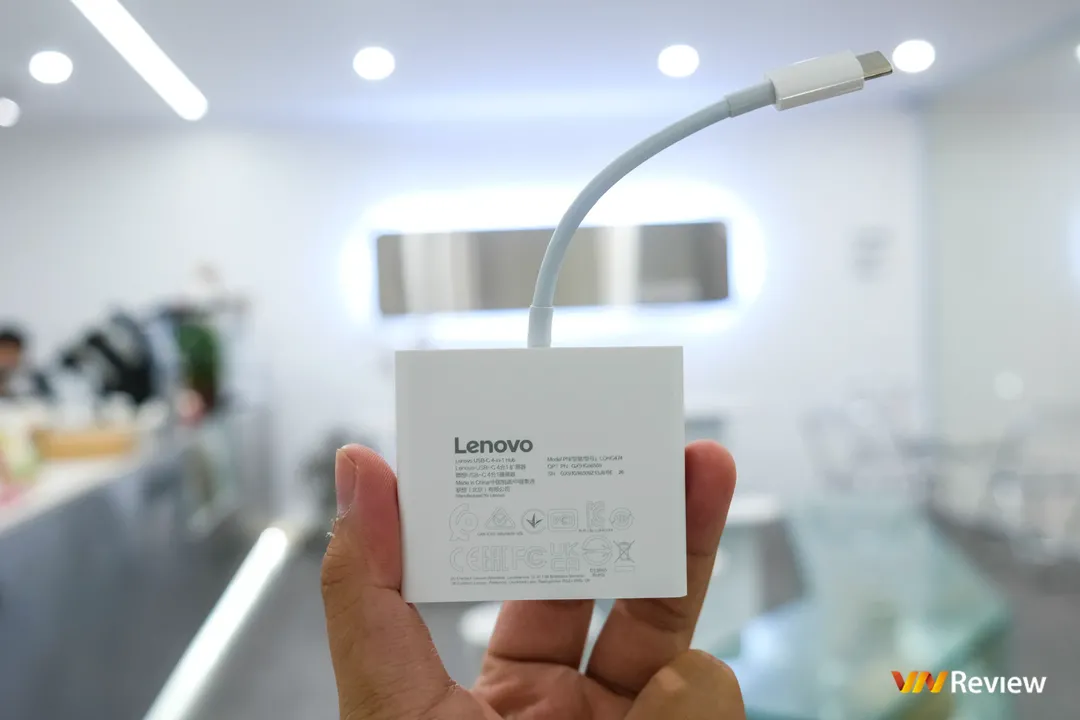 Đánh giá Lenovo Yoga Slim 7i Carbon (2022): Đưa ultrabook siêu mỏng nhẹ đến gần người tiêu dùng hơn