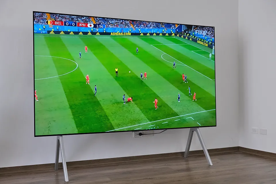 LG bán ra TV OLED bự nhất thế giới ở Việt Nam