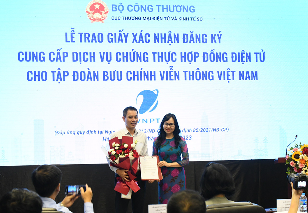 VNPT được cấp phép cung cấp dịch vụ chứng thực hợp đồng điện tử tại Việt Nam