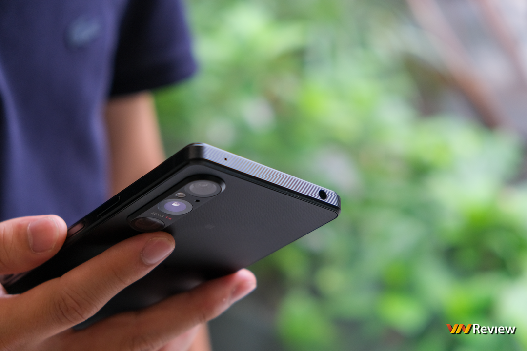 Đánh giá Sony Xperia 1 V: Chiếc điện thoại tuyệt vời nhưng vẫn rất kén người dùng