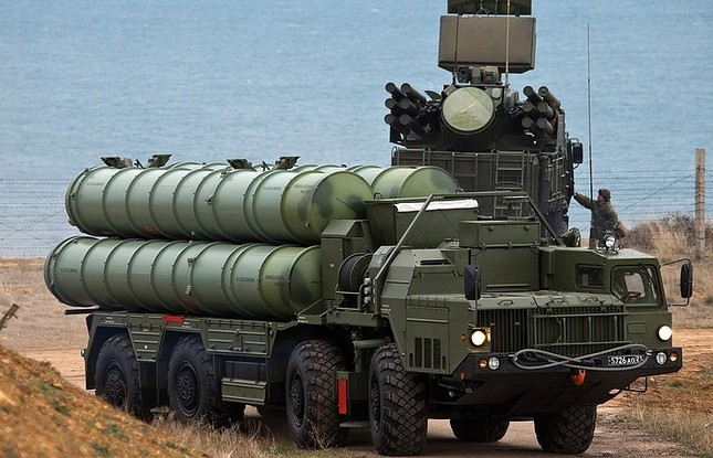 Rồng lửa S-400 của Nga bị bắn trúng, Moscow không dám lên tiếng