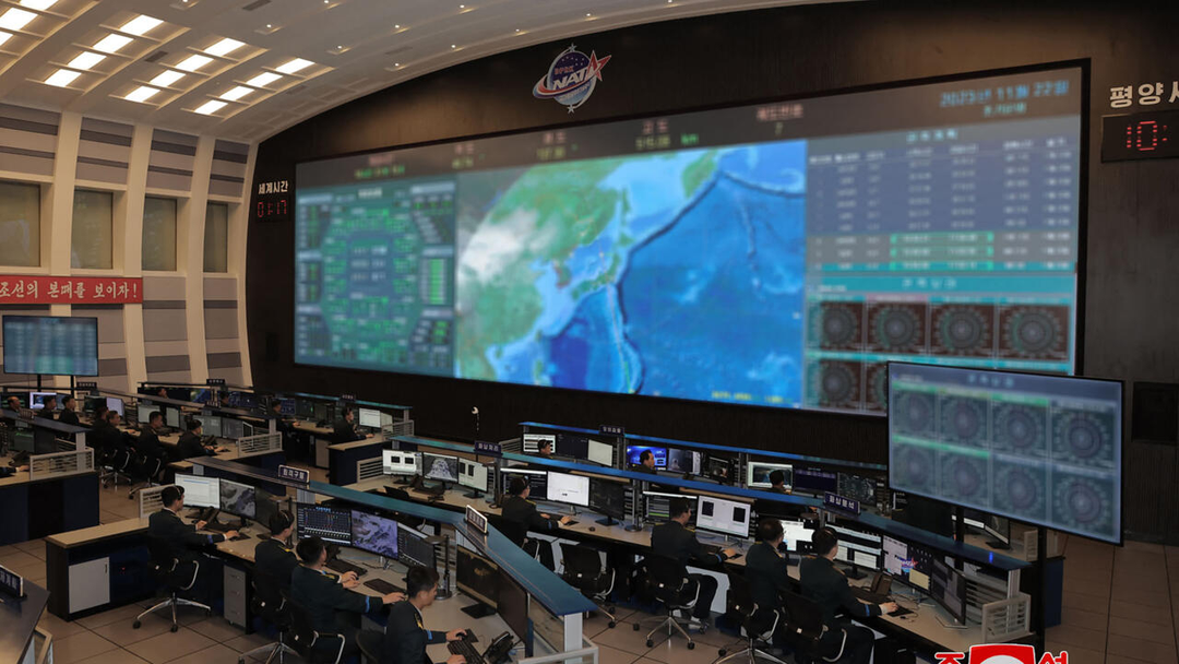 Bất chấp Mỹ và Hàn Quốc gây sức ép, Triều Tiên đưa phòng điều khiển vệ tinh trinh sát vào hoạt động