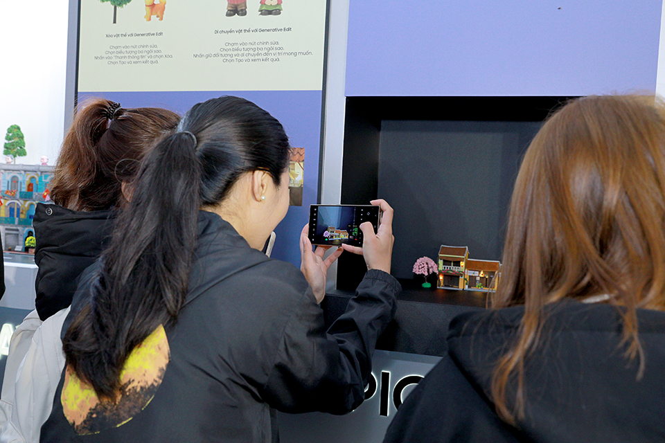 Samsung đem Galaxy AI đến tận sân trường cho sinh viên trải nghiệm