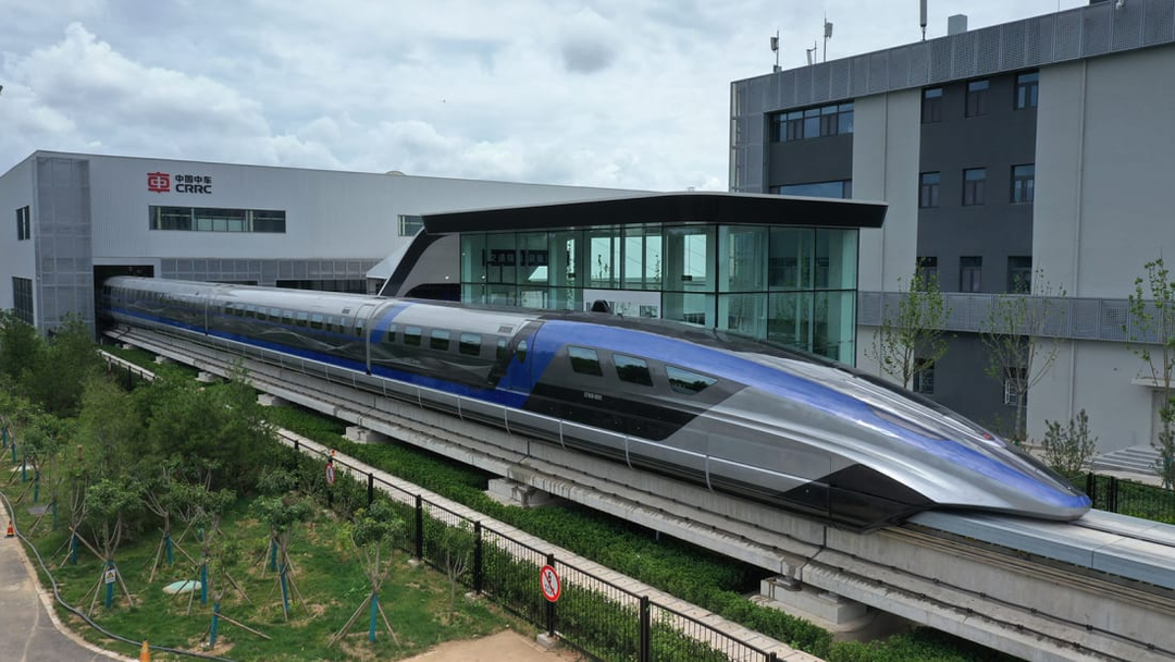 Trung Quốc ra mắt tàu hỏa tốc độ 600 km/h, trong khi tốc độ máy bay là 800-900 km/h