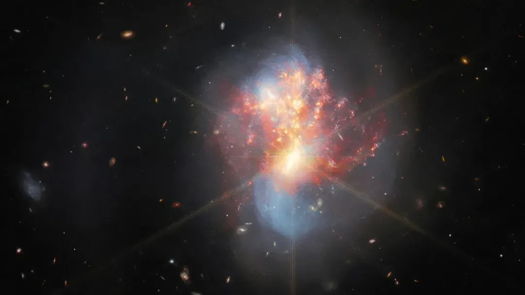 Kính viễn vọng Webb chụp được hình ảnh mới về vụ va chạm giữa hai thiên hà cách Trái Đất 270 triệu năm ánh sáng 
