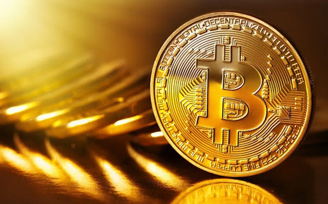 Bitcoin tăng cao nhất trong 2 năm qua, vượt mốc 57.000 USD