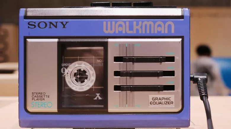 thumbnail - Lược sử phát minh Walkman - thiết bị đã thay đổi cách con người nghe nhạc