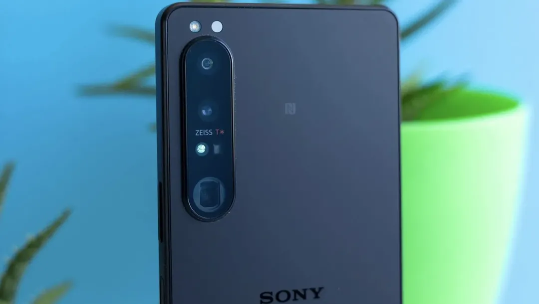 thumbnail - Sony tiết lộ bí mật đằng sau tính năng zoom liên tục của Xperia 1 IV