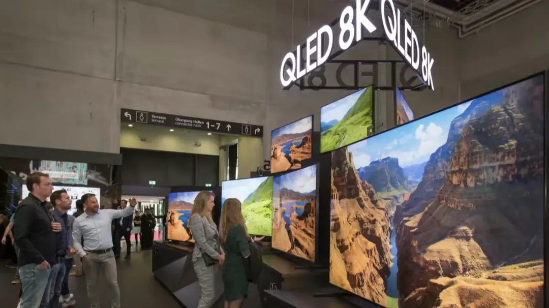 Samsung và LG đánh nhau, tấm nền OLED Trung Quốc hưởng lợi