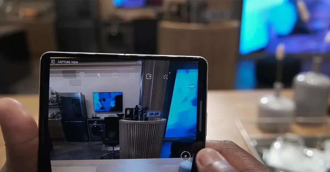 Tại sao camera dưới màn hình của Samsung không đáp ứng được kì vọng?