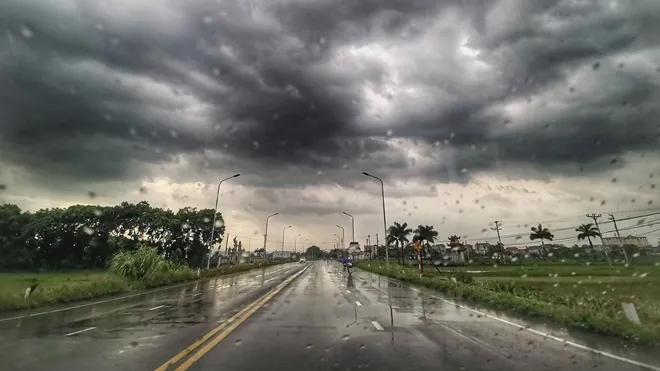 Thời tiết Hà Nội thay đổi ra sao do ảnh hưởng của bão Noru?