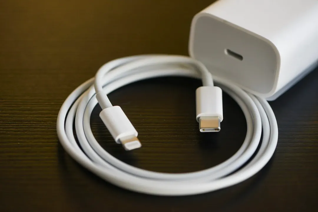 Apple chịu khuất phục Liên minh Châu Âu, iPhone sẽ có USB-C