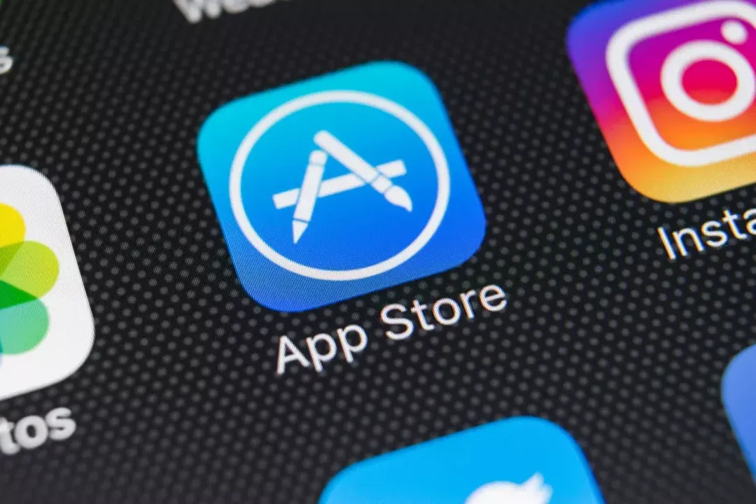 Sau USB-C, EU sắp buộc Apple cho phép người dùng tải app từ bên ngoài App Store