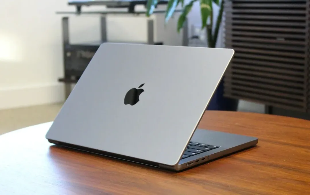 Chiếc MacBook Air lớn nhất từ trước đến nay sắp ra mắt vào ngày 5/6 tới