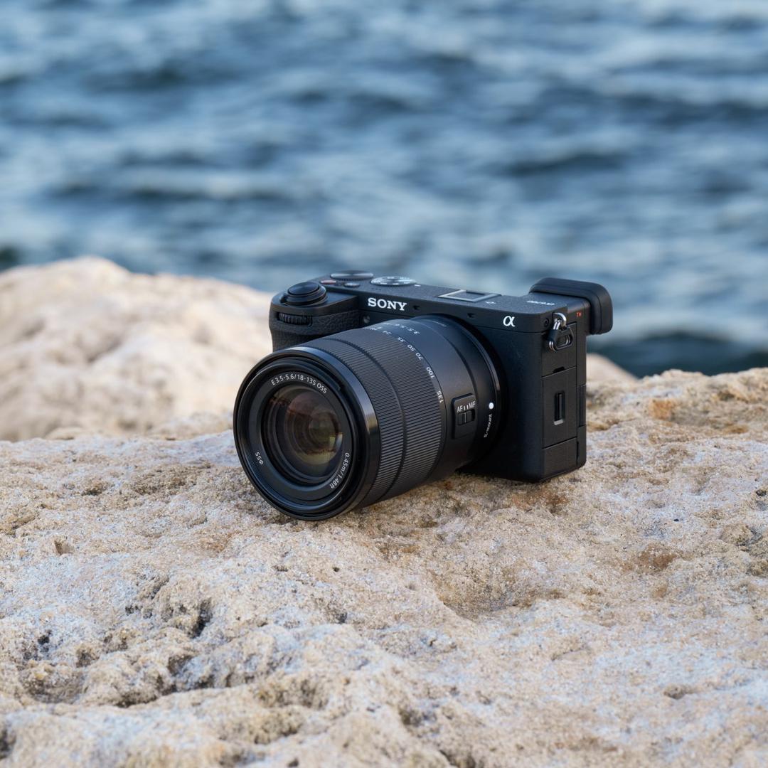 Sony ra mắt máy ảnh APS-C thế hệ mới α6700 tại Việt Nam: nâng cấp lớn cả về chụp ảnh lẫn quay phim, giá từ 36 triệu đồng