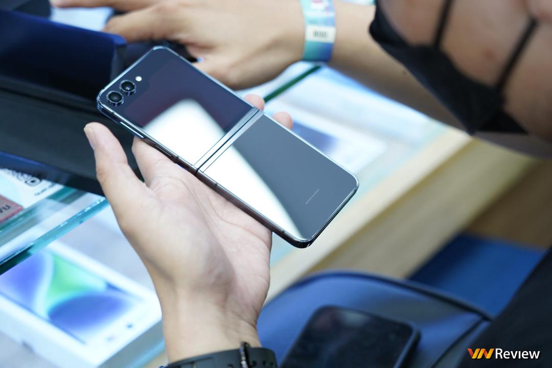 Minh Tuấn Mobile mở bán sớm Galaxy Z Fold5 và Galaxy Z Flip5: hơn 300 đơn đặt hàng trước, Z Flip5 chiếm 70%