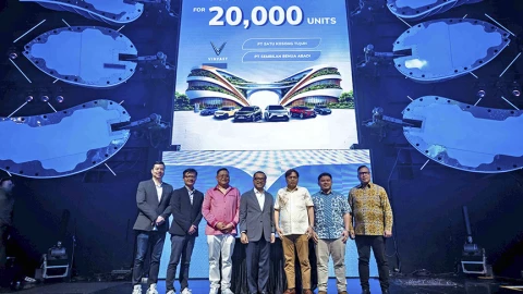 VinFast vừa ký hợp đồng cung cấp 20.000 ô tô điện cho 2 công ty Indonesia chạy dịch vụ