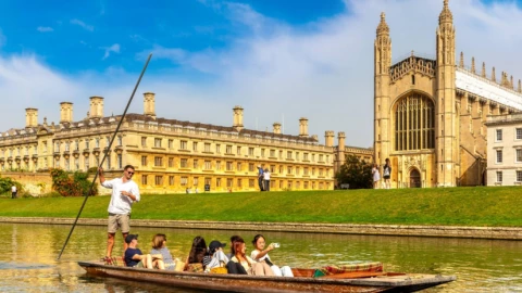 Trí tuệ nhân tạo đang chứng minh dự đoán của Keynes từ 100 năm trước là đúng