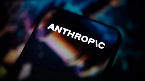 Báo cáo của Anthropic: AI không cướp việc, nhưng đang đóng sập cửa với thực tập sinh