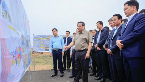 Thủ tướng Phạm Minh Chính trực tiếp thị sát siêu sân bay 196.000 tỷ, nằm trong top 10 thế giới