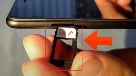 Rút sim điện thoại ngay lập tức, người phụ nữ thoát cú lừa 3 tỷ đồng