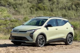 Xe điện cỡ nhỏ Chevrolet Bolt 2027 có điều gì bất ngờ?