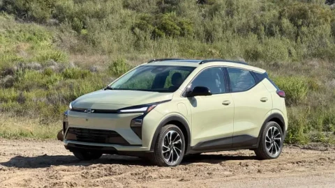 Xe điện cỡ nhỏ Chevrolet Bolt 2027 có điều gì bất ngờ?