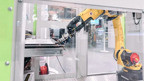 Vì sao Google bất ngờ lao vào robot công nghiệp AI?