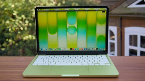 Điểm yếu chí mạng đầu tiên của MacBook Neo lộ diện trong bài review thực tế