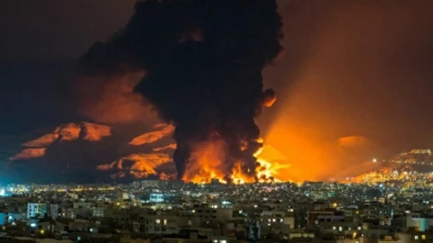 Liệu Iran đã được cứu? Viện trợ của Hezbollah đã đến, một trạm thu phát vệ tinh của đối phương đã bị đánh bom, và Triều Tiên cũng đã có hành động.