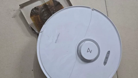 Thảm họa dùng robot lau nhà, ít người chia sẻ